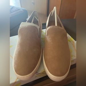 Birdies - The Swift  - 7.5